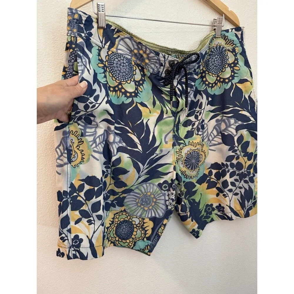 Tommy Bahama tommy bahama